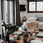 Des Cerisiers - Luxe Et Parking A Le Praz *