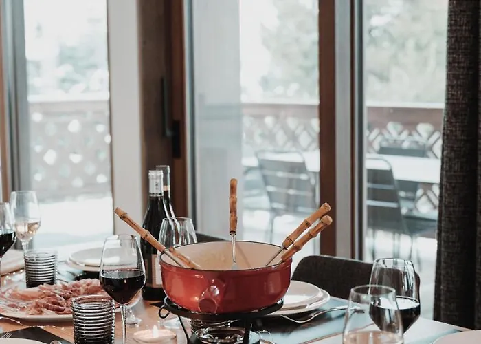 Des Cerisiers - Luxe Et Parking A Le Praz شقة