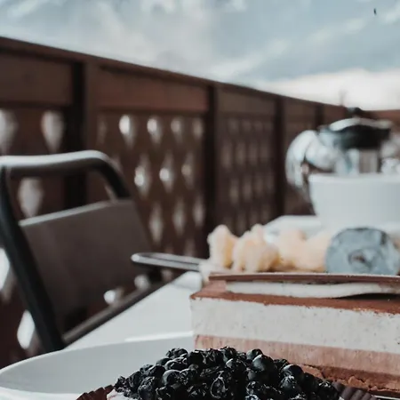 Des Cerisiers - Luxe Et Parking A Le Praz Lejlighed