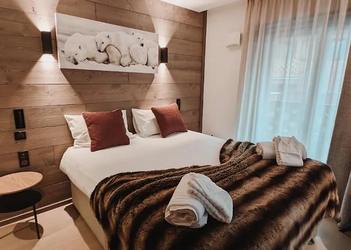 Des Cerisiers - Luxe Et Parking A Le Praz Courchevel