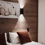 Des Cerisiers - Luxe Et Parking A Le Praz Lejlighed *