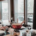 Des Cerisiers - Luxe Et Parking A Le Praz Lejlighed